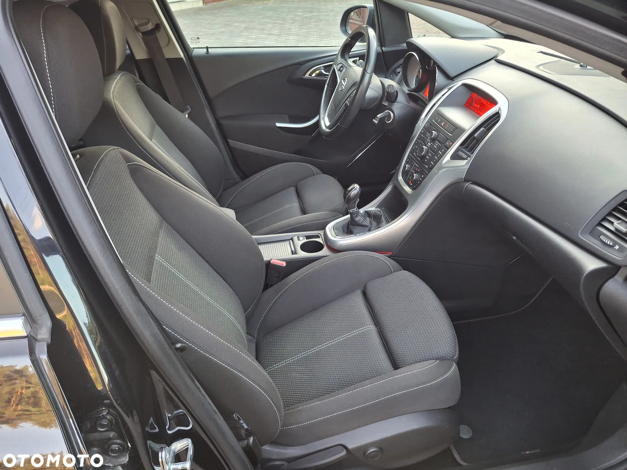Opel Astra 1.4 Turbo Cosmo - 27