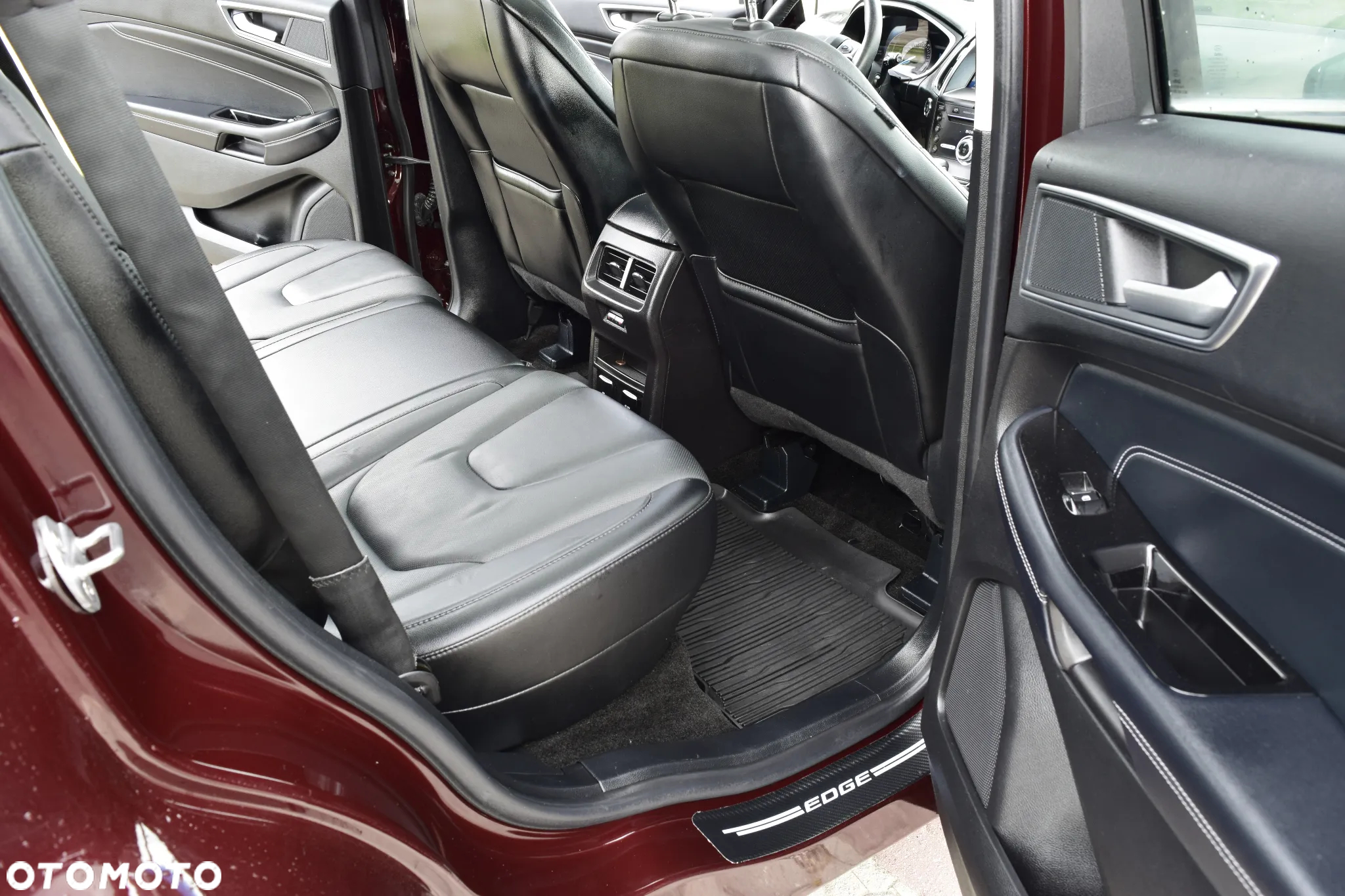 Ford Edge - 32