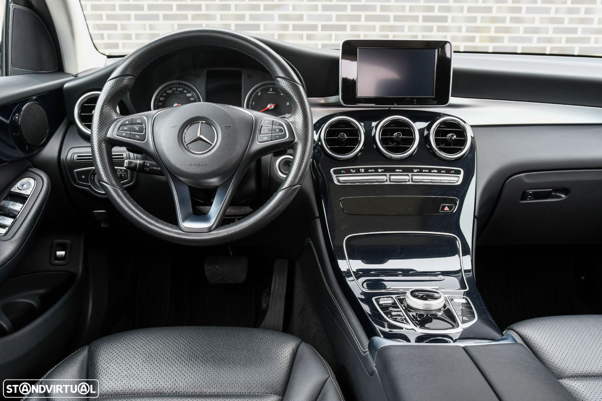 Mercedes-Benz GLC 250 d 4-Matic - 32