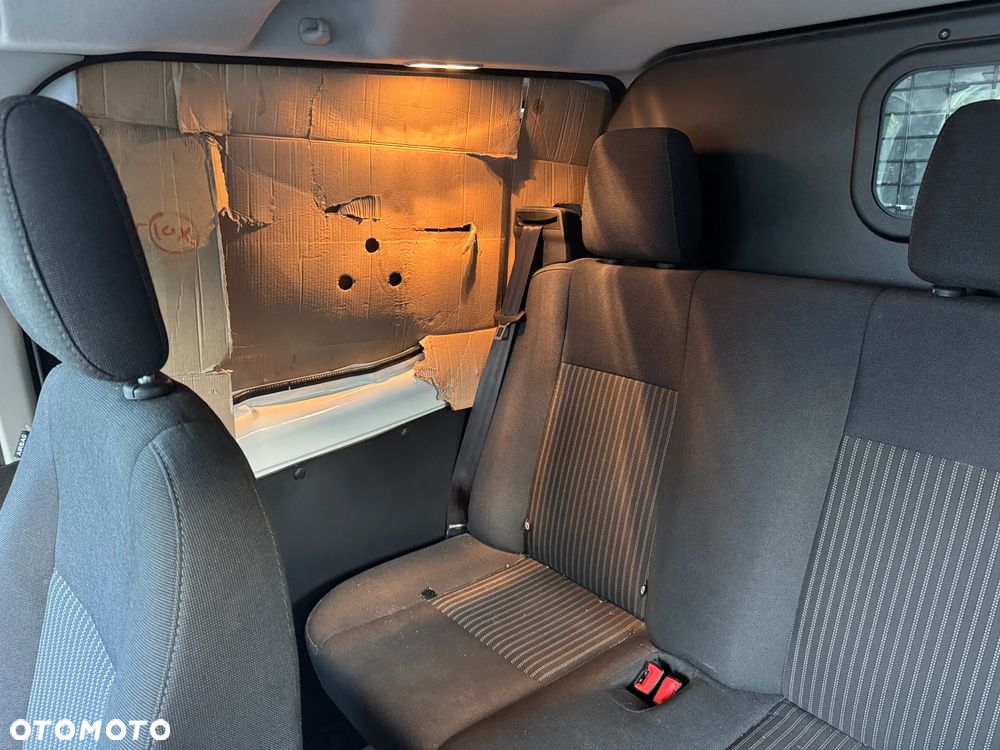 Ford TRANSIT CUSTOM - 24