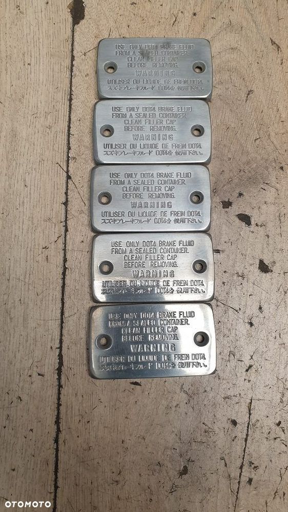 Pokrywa pompy Suzuki Intruder - 2