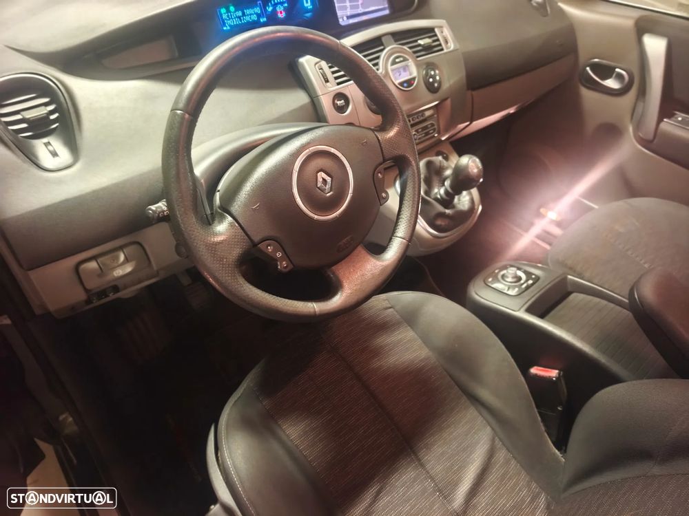 Renault Grand Scénic 1.5 dCi Dynamique S 7L. - 15