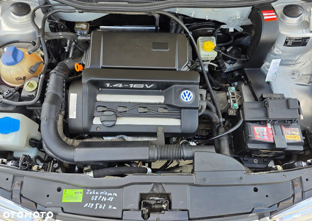 Volkswagen Golf 1.4 Comfortline - 19