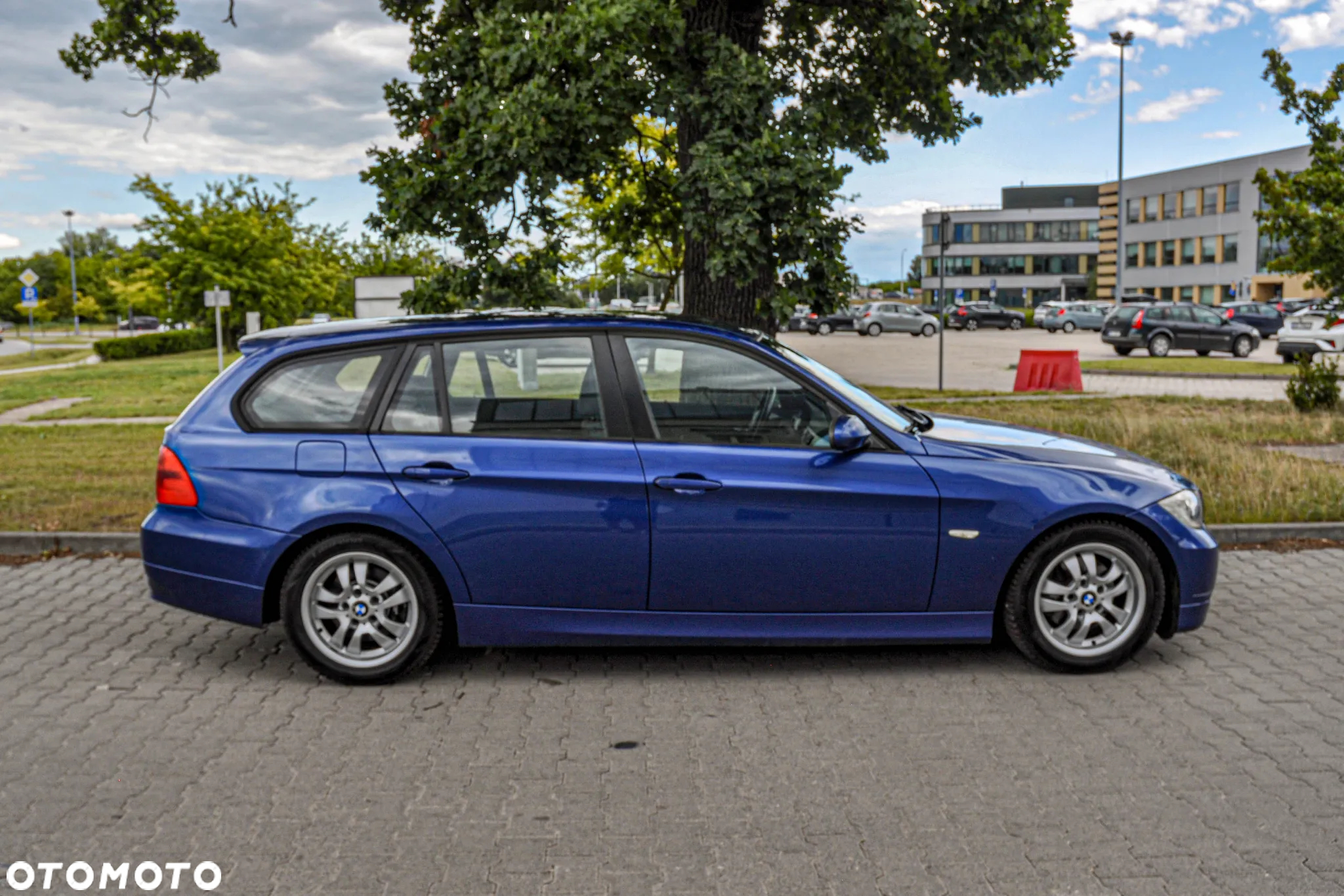 BMW Seria 3 320d DPF Touring - 5
