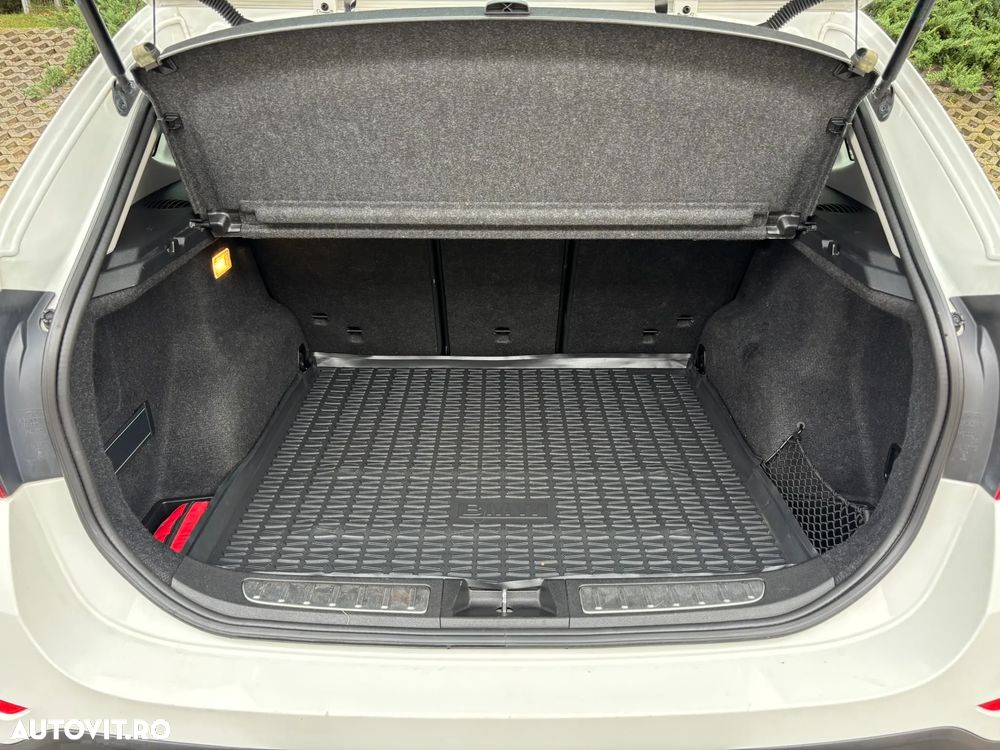 BMW X1 sDrive18d Aut. Sport Line - 9
