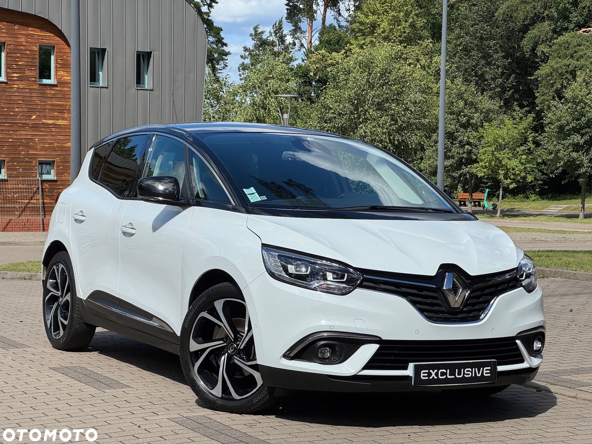 Renault Scenic - 1