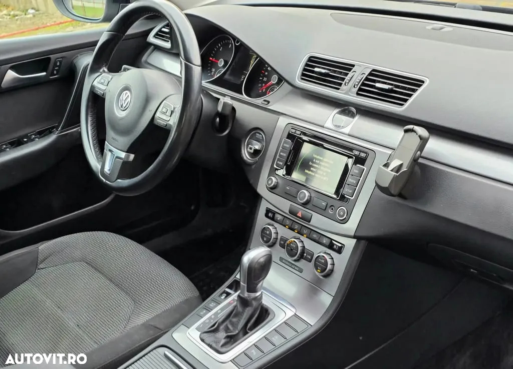 Volkswagen Passat Variant 2.0 TDI DSG BlueMotion Technology Comfortline - 17