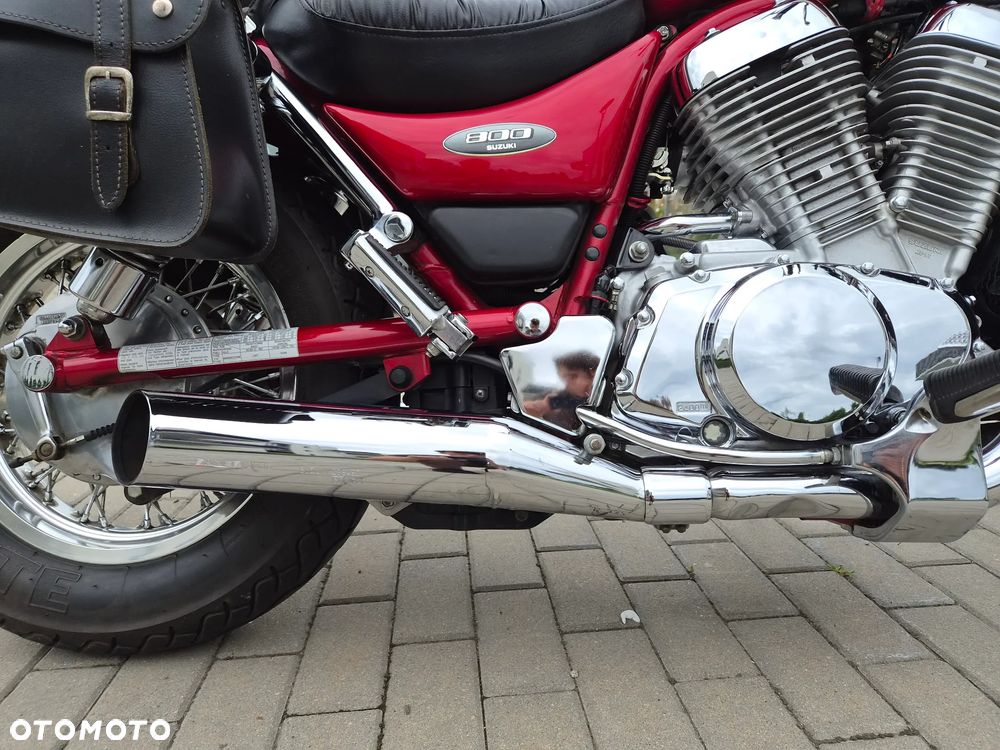Suzuki Intruder - 24