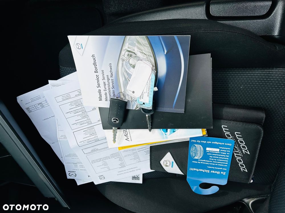 Mazda 3 1.6 Sport Active - 23