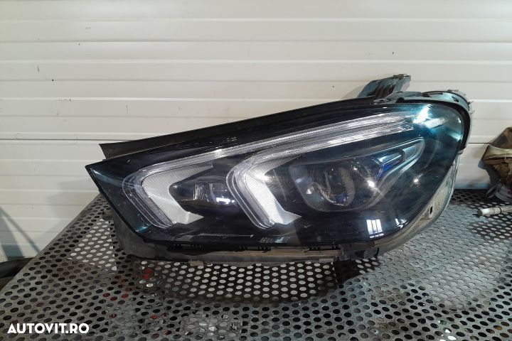 FAR STANGA  A1679061600 semnalizare defecta A1679061600 semnalizare d - 1