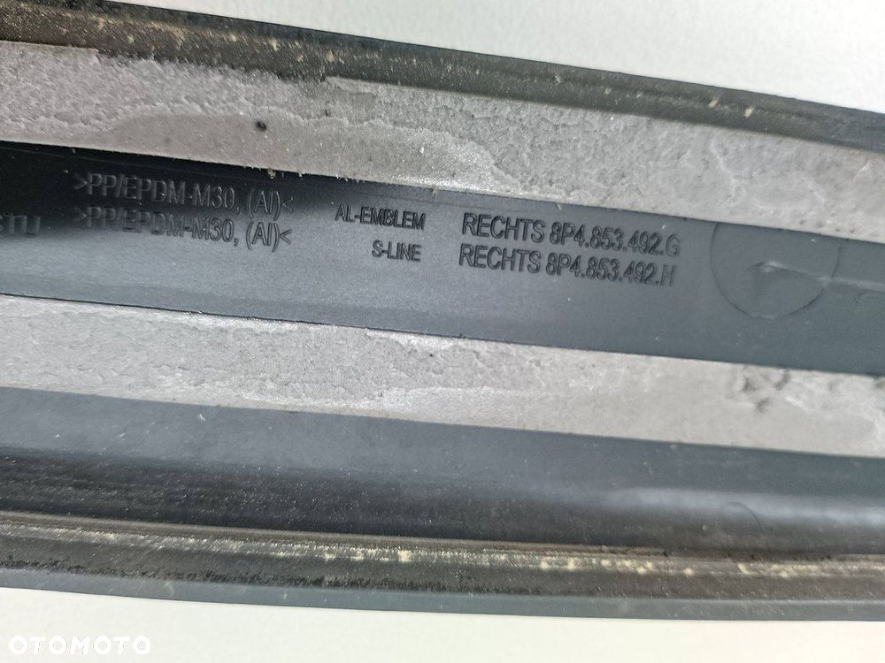 LISTWY PROGOWE KOMPLET AUDI A3 ( 8P1 ) 8P4853558H  8P4853492H 2.0 TFSI - 6