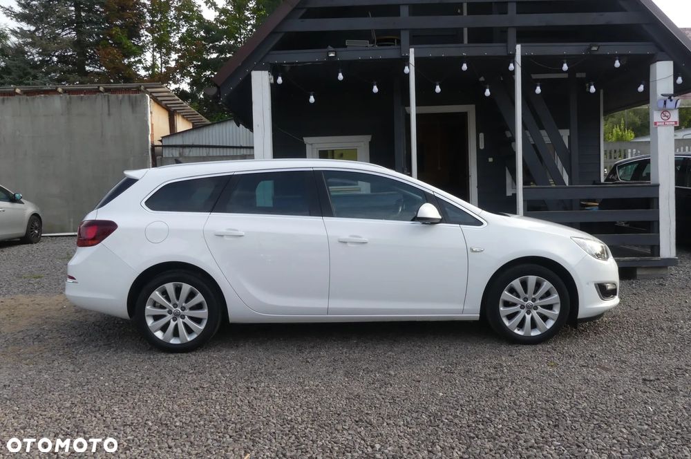 Opel Astra 1.4 T Cosmo EU6 - 30