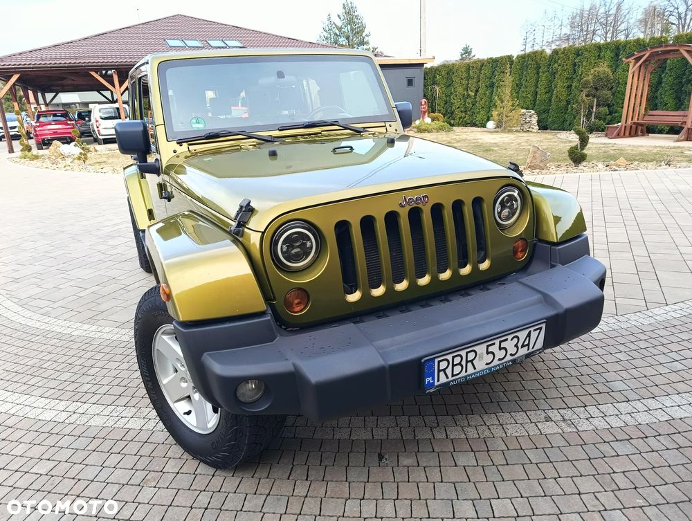 Jeep Wrangler Unlimited 3.8 Automatik Sahara - 8