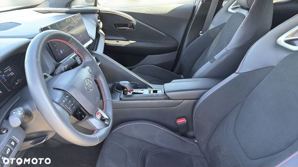 Toyota C-HR - 15
