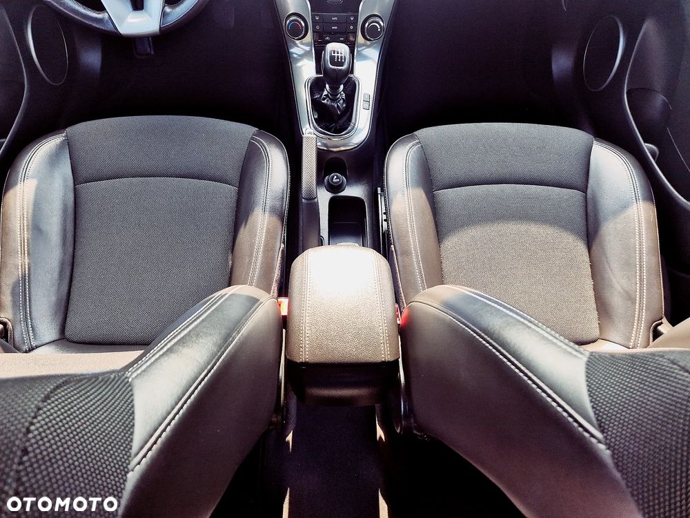 Chevrolet Cruze 1.4T LTZ - 25