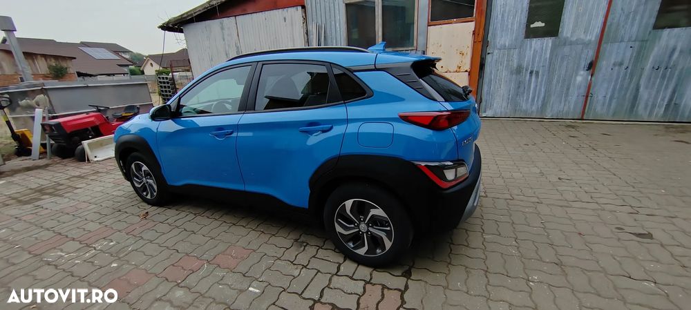 Hyundai KONA - 3