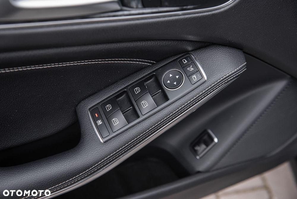 Mercedes-Benz GLA 200 7G-DCT Edition 1 - 17