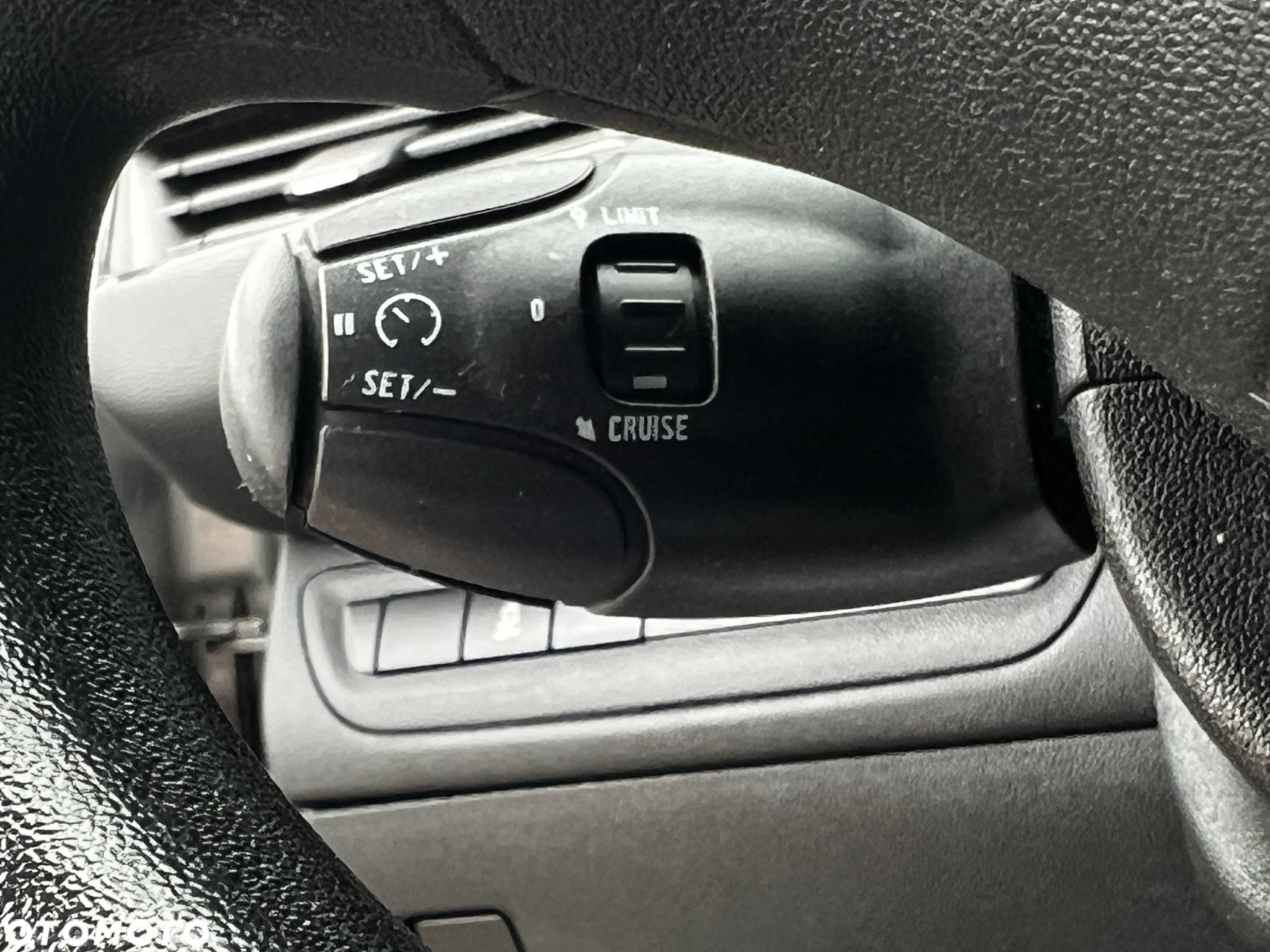 Peugeot 208 1.4 HDi Access - 18