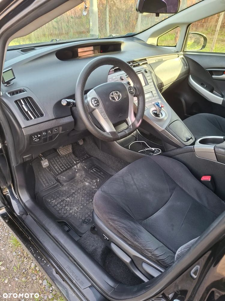 Toyota Prius 1.8 HSD Luna - 8