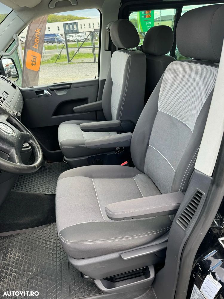 Volkswagen Multivan - 31