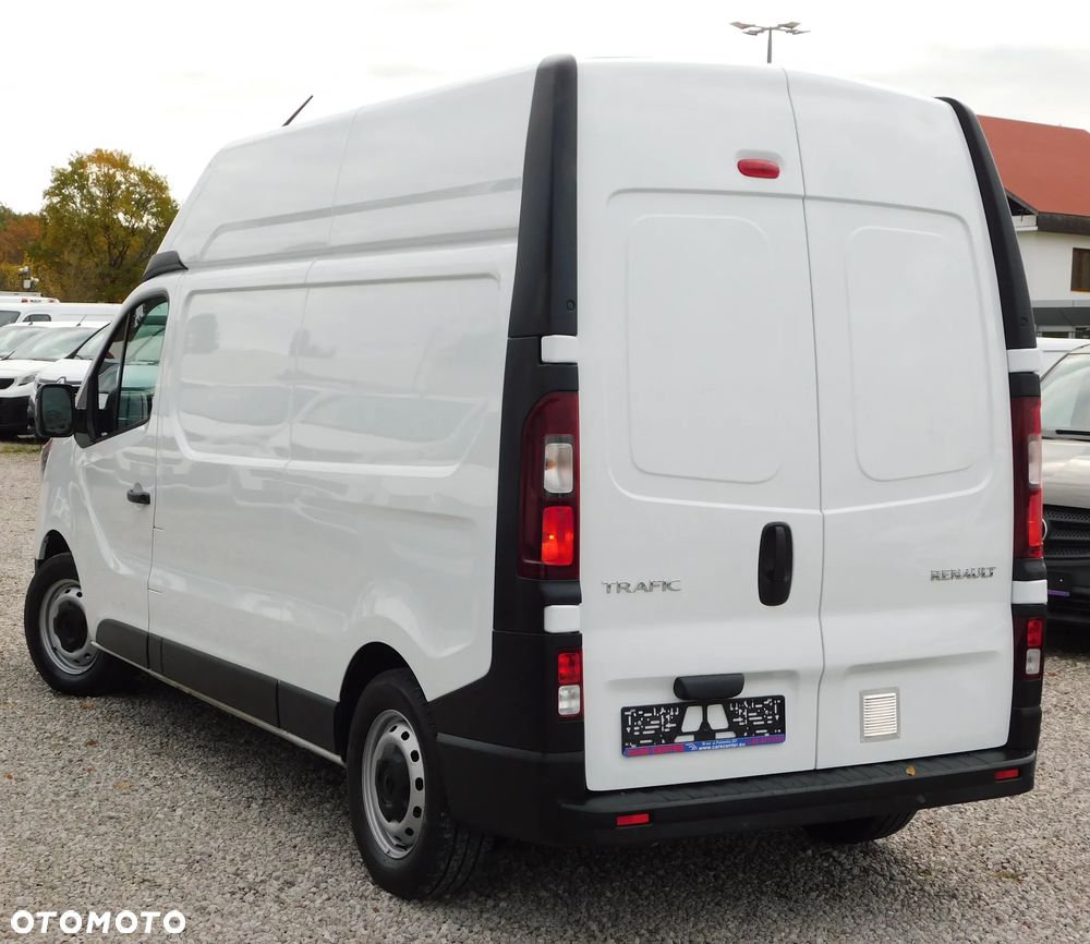 Renault Trafic - 12