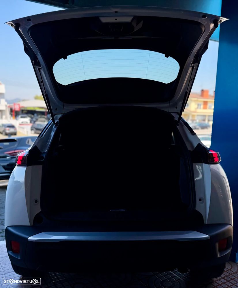 Peugeot 2008 1.2 PureTech Allure - 25