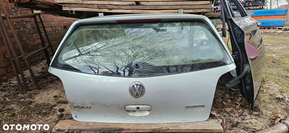 VW Polo 9N IV LIFT 2005-2009  Klapa bagażnika   Szyba - 3