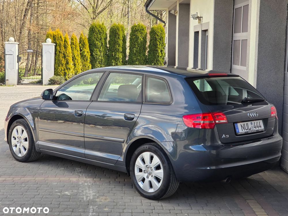 Audi A3 Sportback 1.6 Attraction - 10