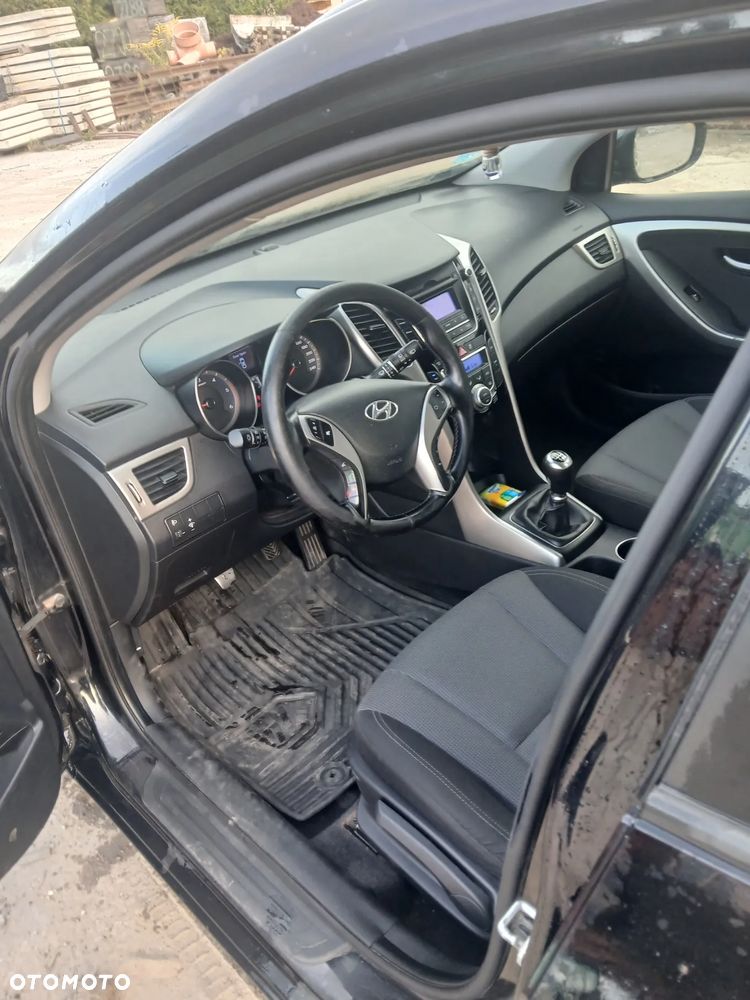 Hyundai i30 1.4 CRDi Premium - 5