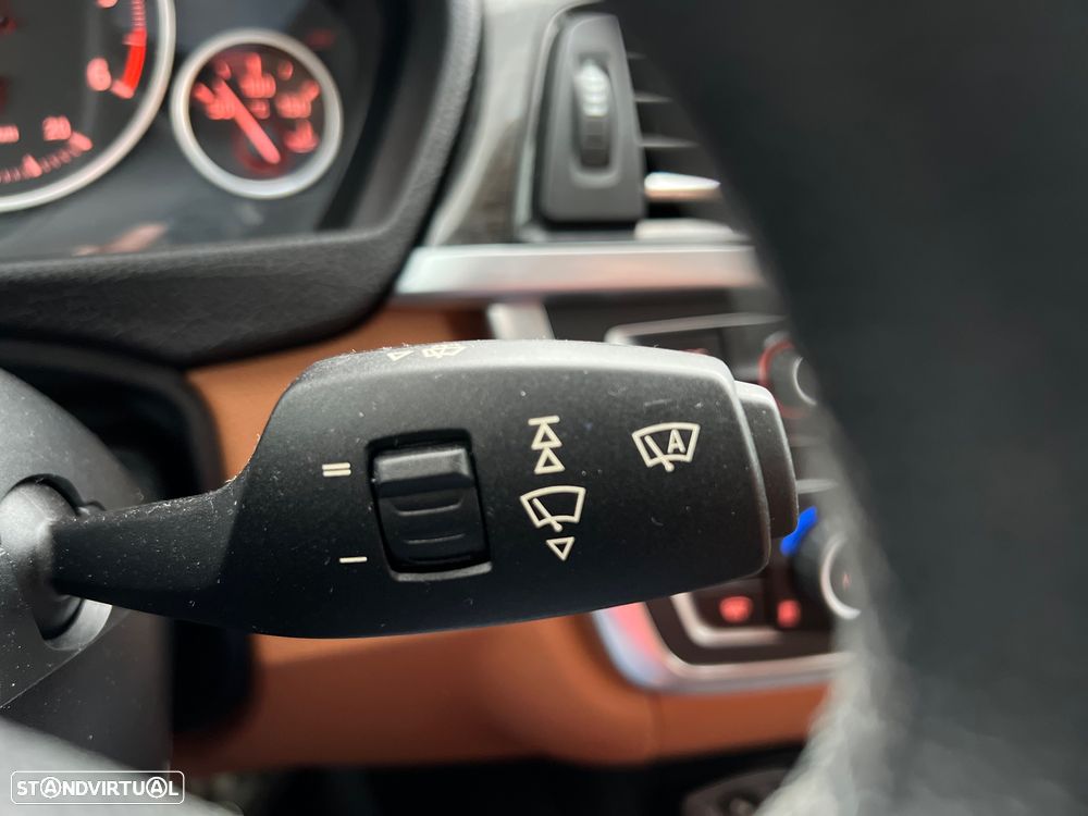 BMW 320 Gran Turismo d Line Luxury - 23