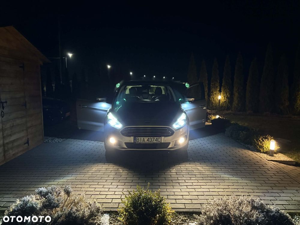 Ford S-Max 2.0 TDCi Vignale PowerShift - 2