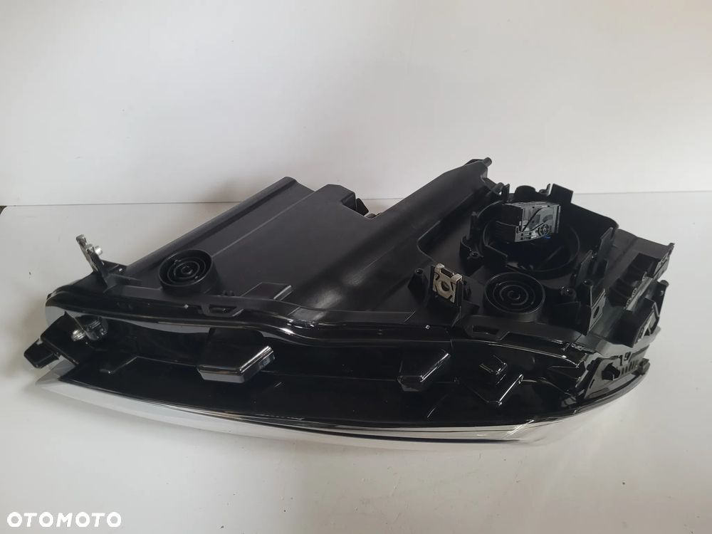 Seat Leon Cupra Formentor 5FG lampa przód prawa full led - 10