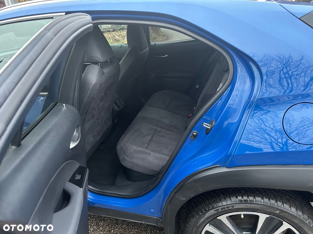 Lexus UX 250h GPF Business Edition 2WD - 13