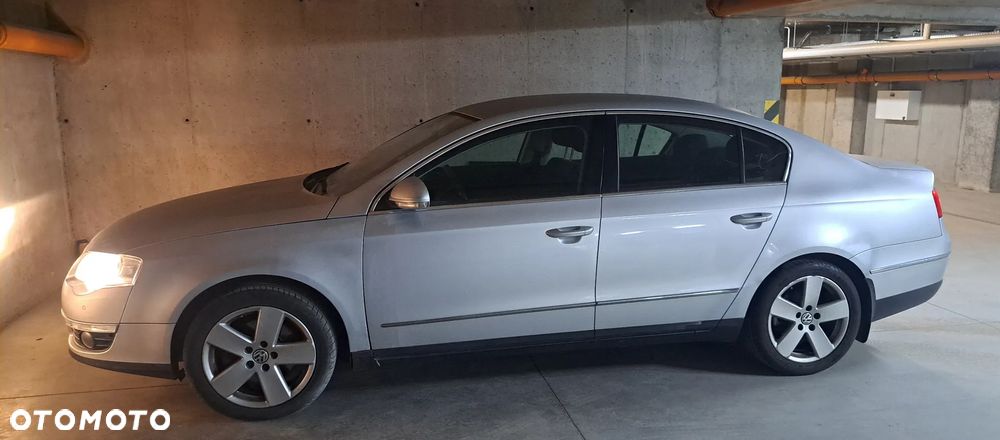 Volkswagen Passat 2.0 TDI DPF Comfortline - 1