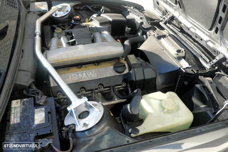 BMW 318 i Cabriolet - 15