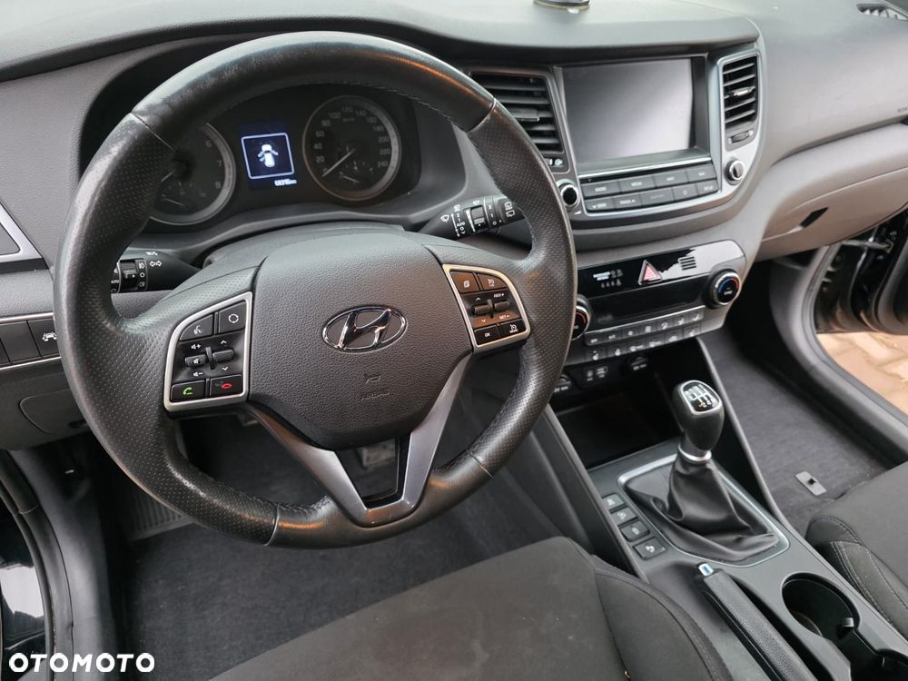 Hyundai Tucson blue 1.6 GDi 2WD Navi - 13