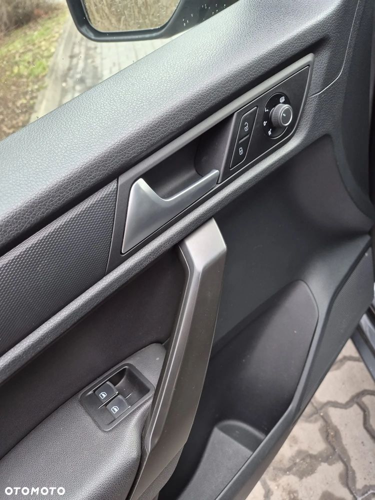 Volkswagen Caddy 2.0 TDI Highline DSG - 12