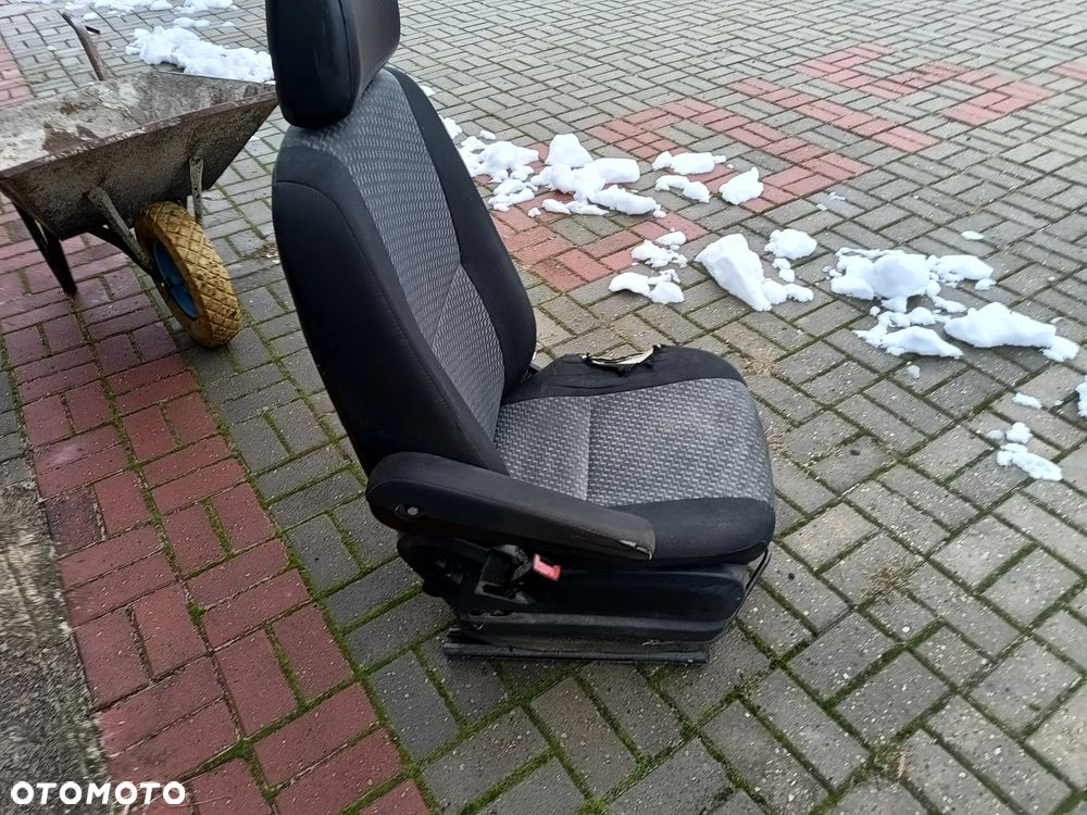 Fotel kierowcy pompowany zwykły podwójny sprinter 906 crafter Mercedes - 18