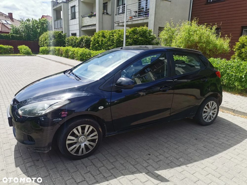 Mazda 2 - 1