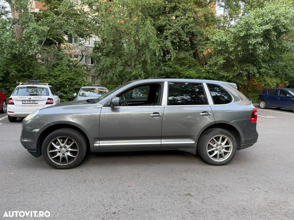 Porsche Cayenne - 8