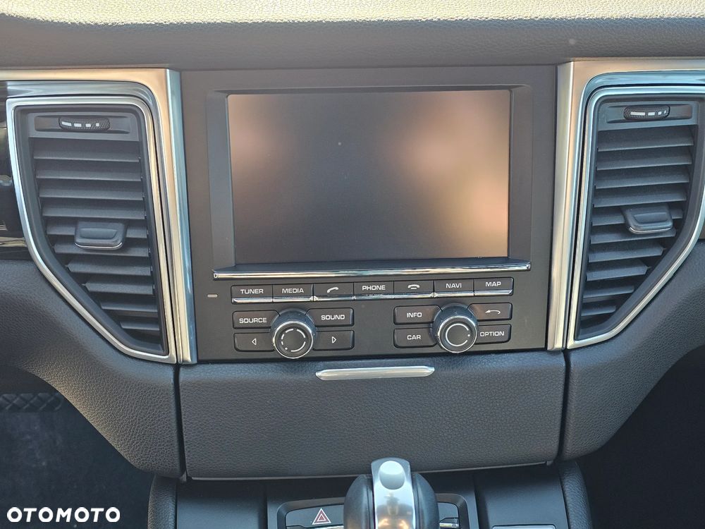 Porsche Macan S - 15