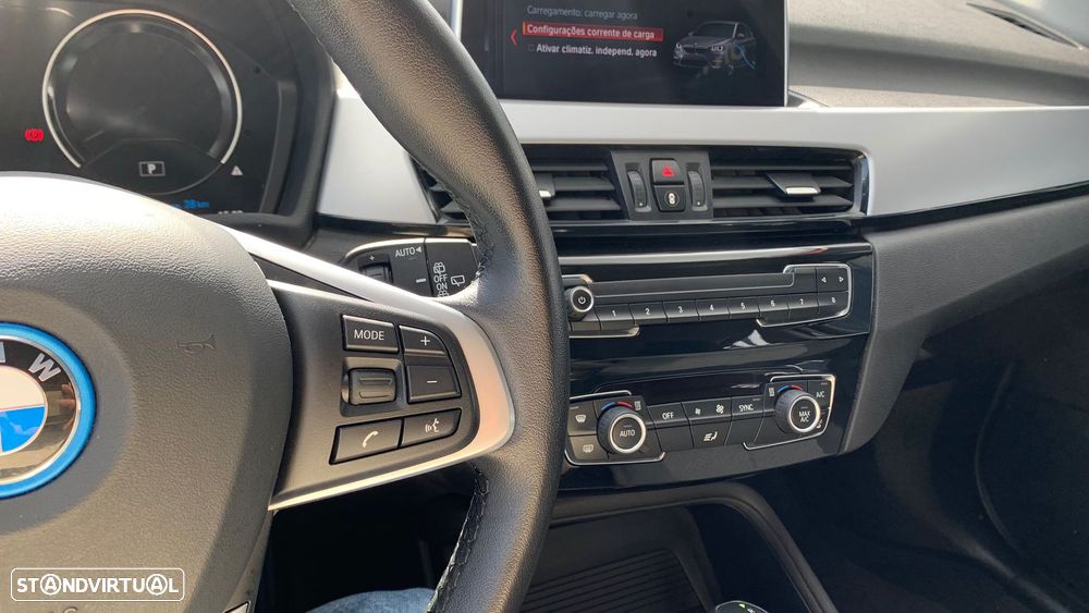 BMW X1 xDrive25e Advantage - 11