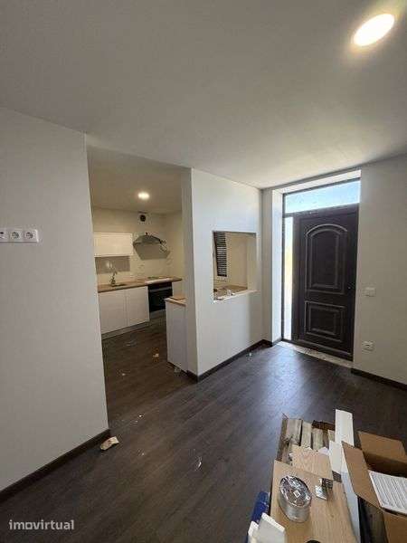 Moradia totalmente Renovada T3  em Bustos