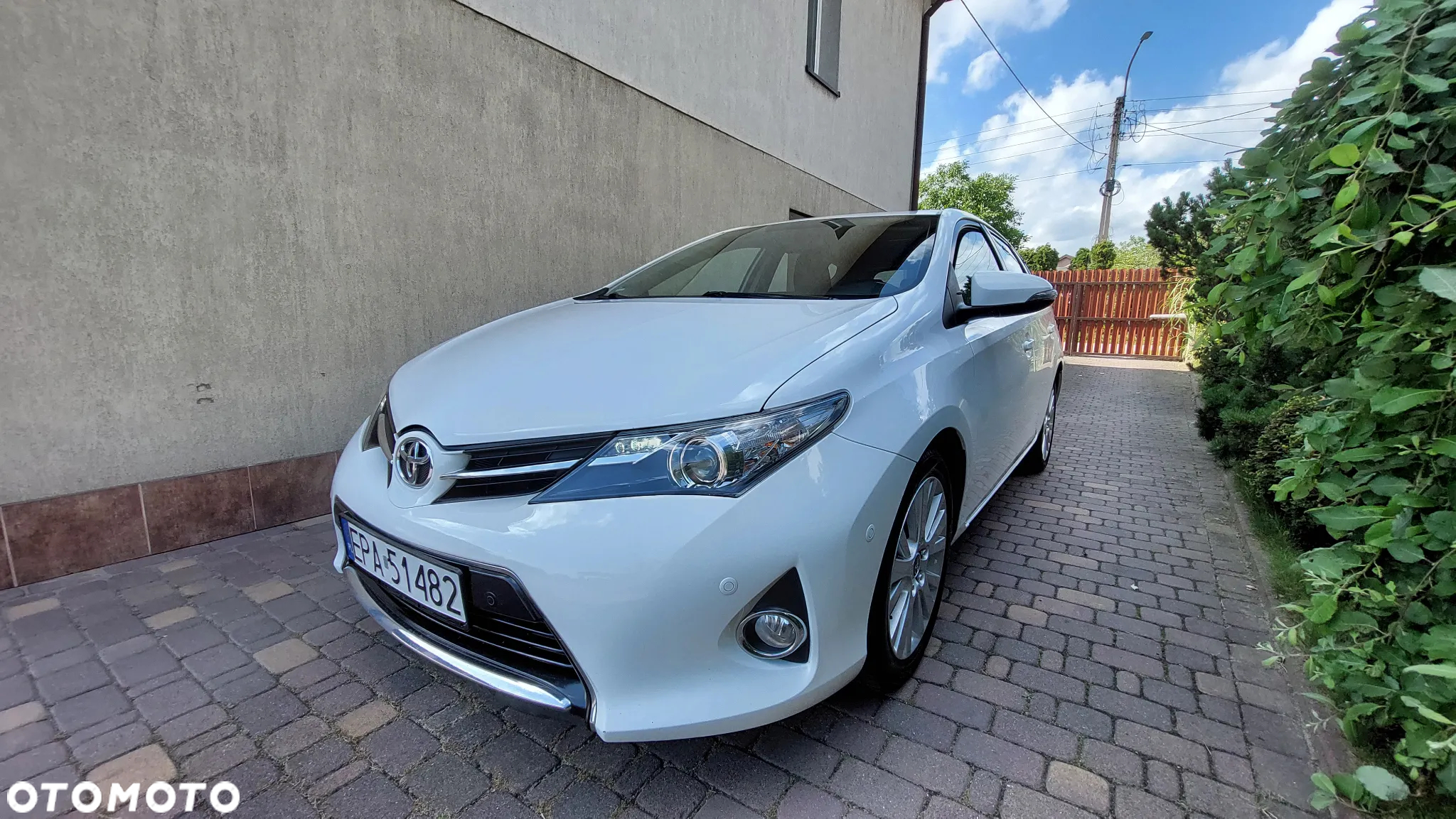 Toyota Auris 1.6 Premium MS - 2