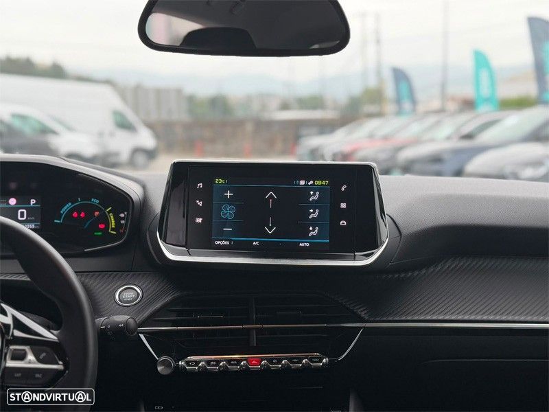 Peugeot e-208 50 kWh Allure - 19