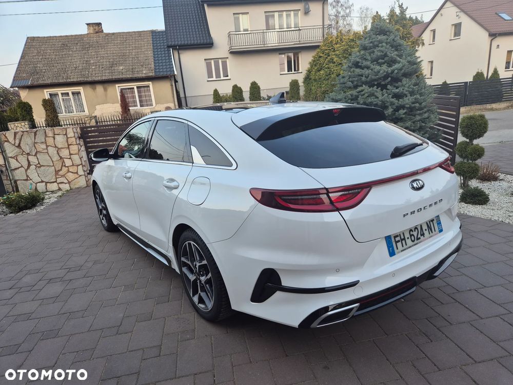 Kia ProCeed 1.6 CRDi DCT7 SCR GT LINE - 2
