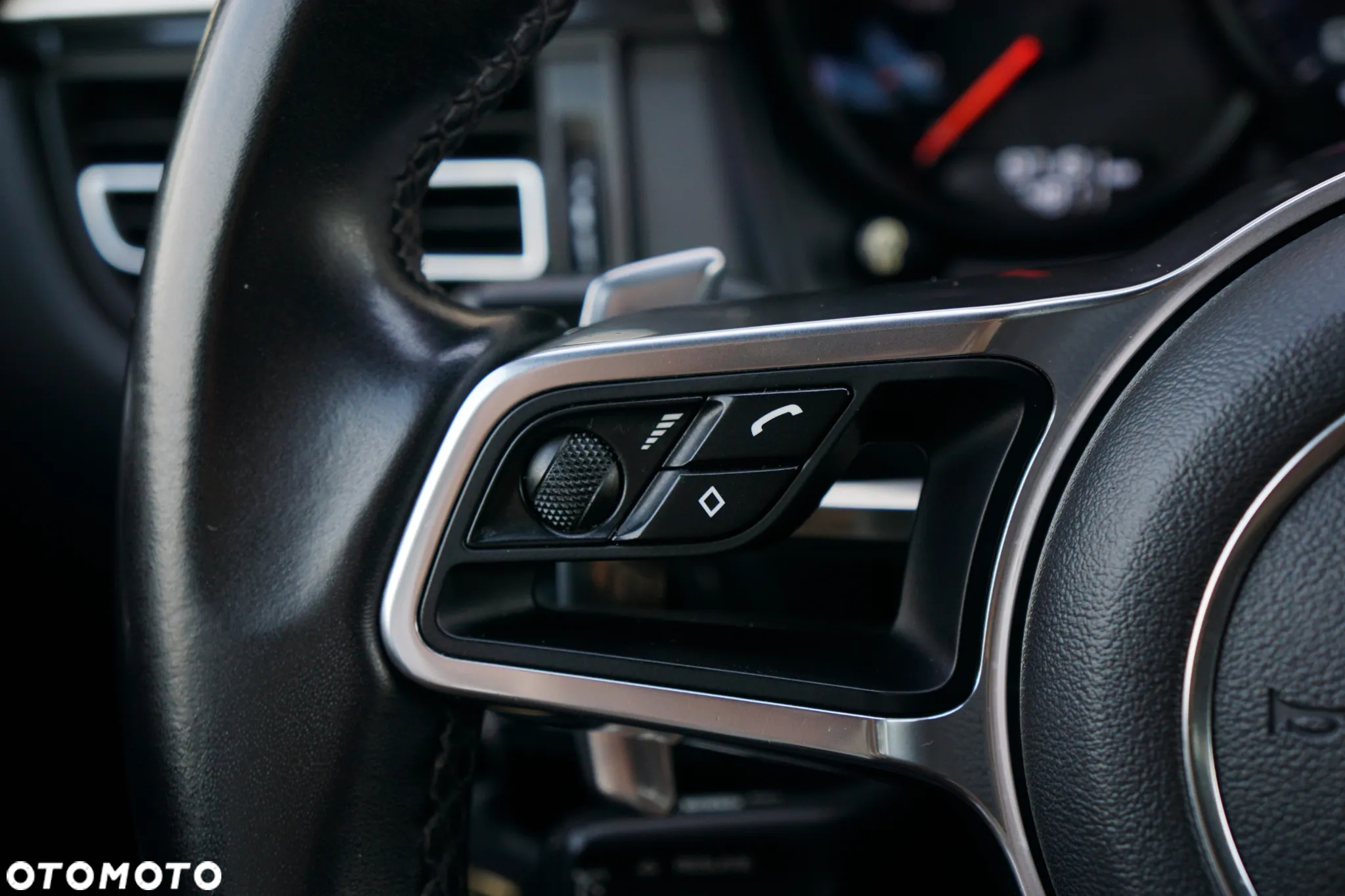 Porsche Macan Standard - 29