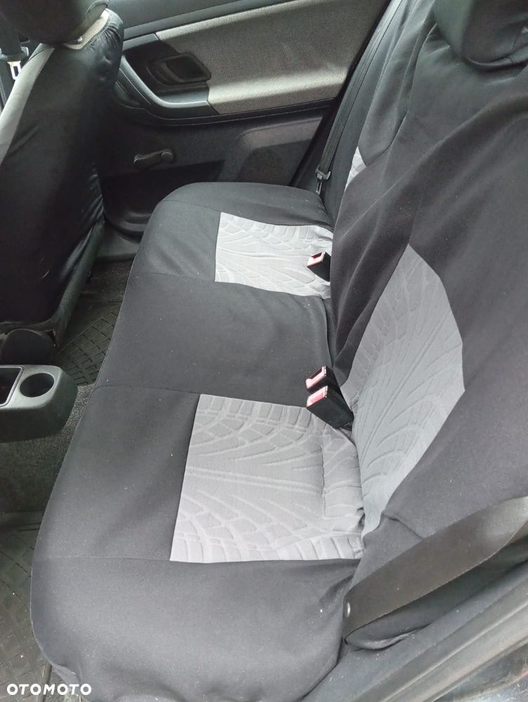 Skoda Fabia 1.4 TDI PD DPF Elegance - 6