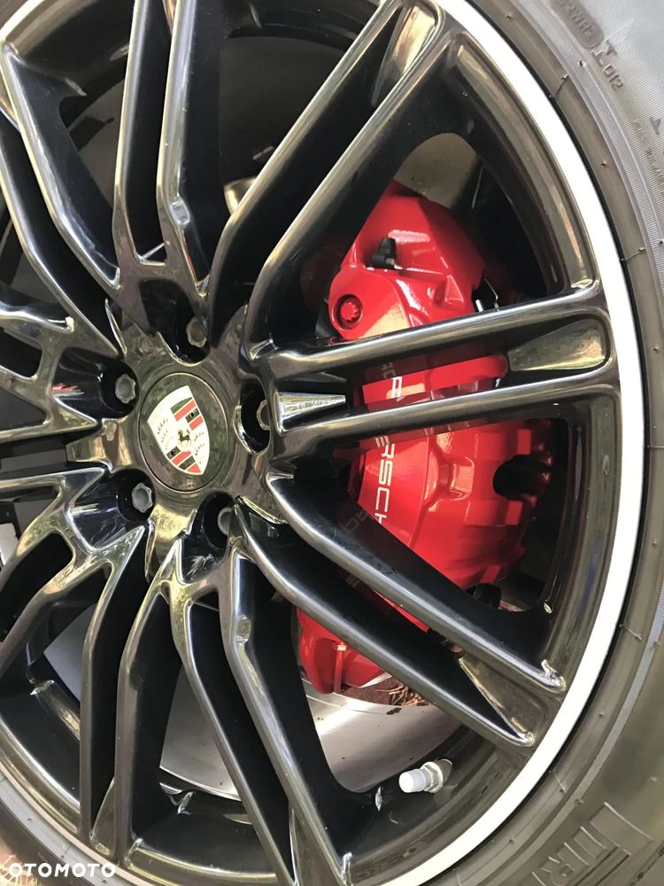 Porsche Cayenne - 9