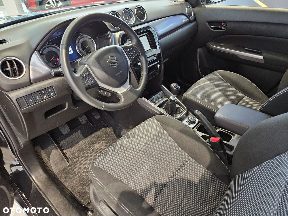 Suzuki Vitara 1.4 Boosterjet SHVS Premium 4WD - 19